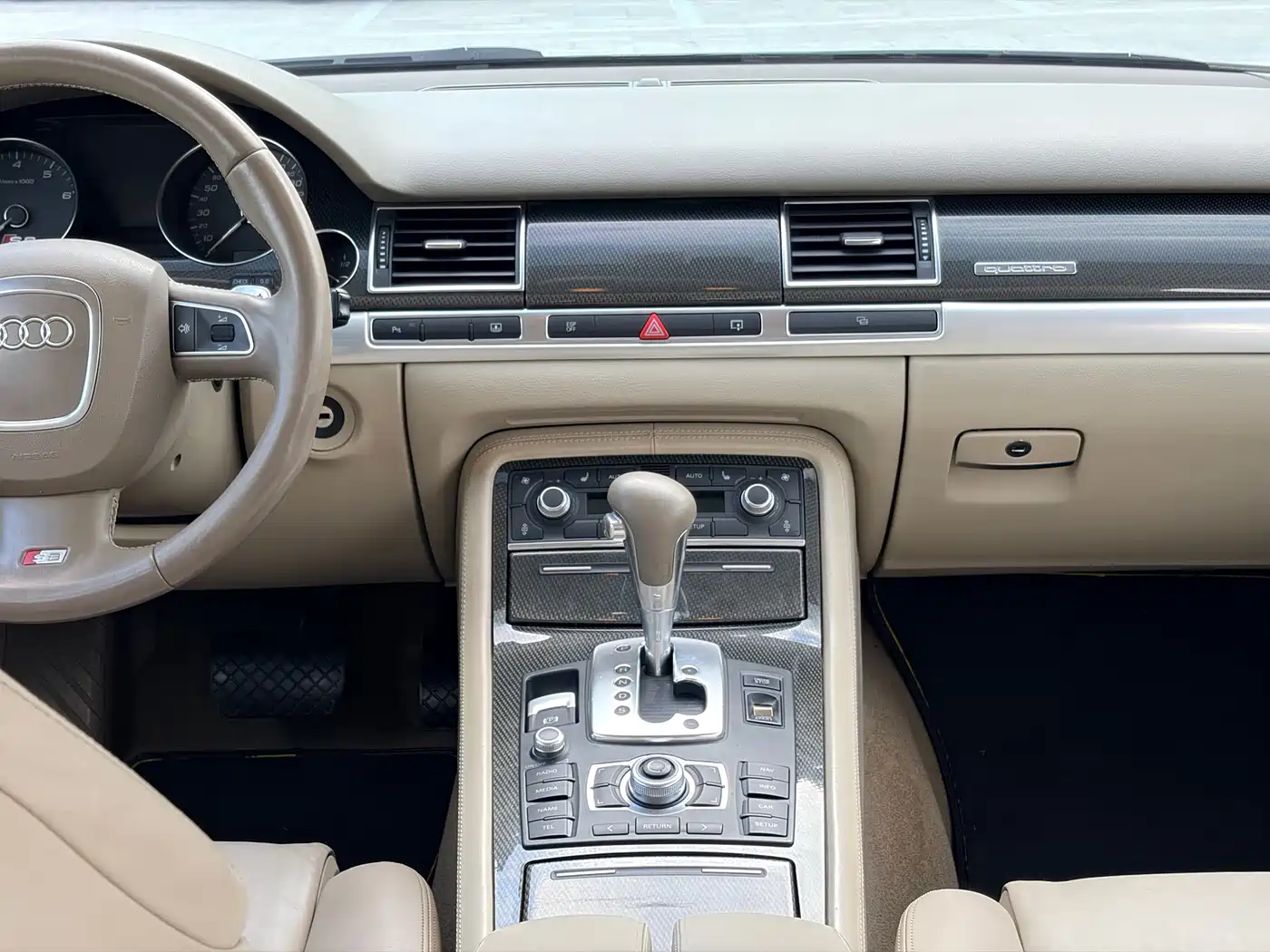 Audi S8 2008 2008 Model S8 5.2FSI quattro