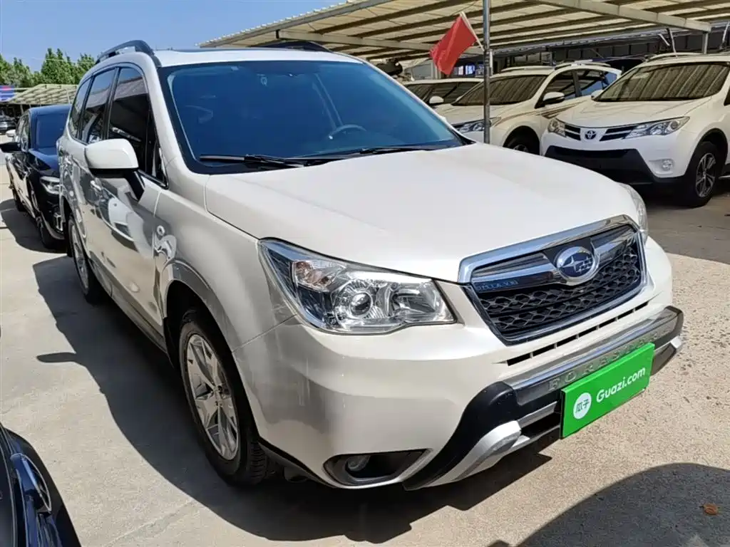 Subaru Forester 2013 2.0i Automatic Luxury Edition фото 22