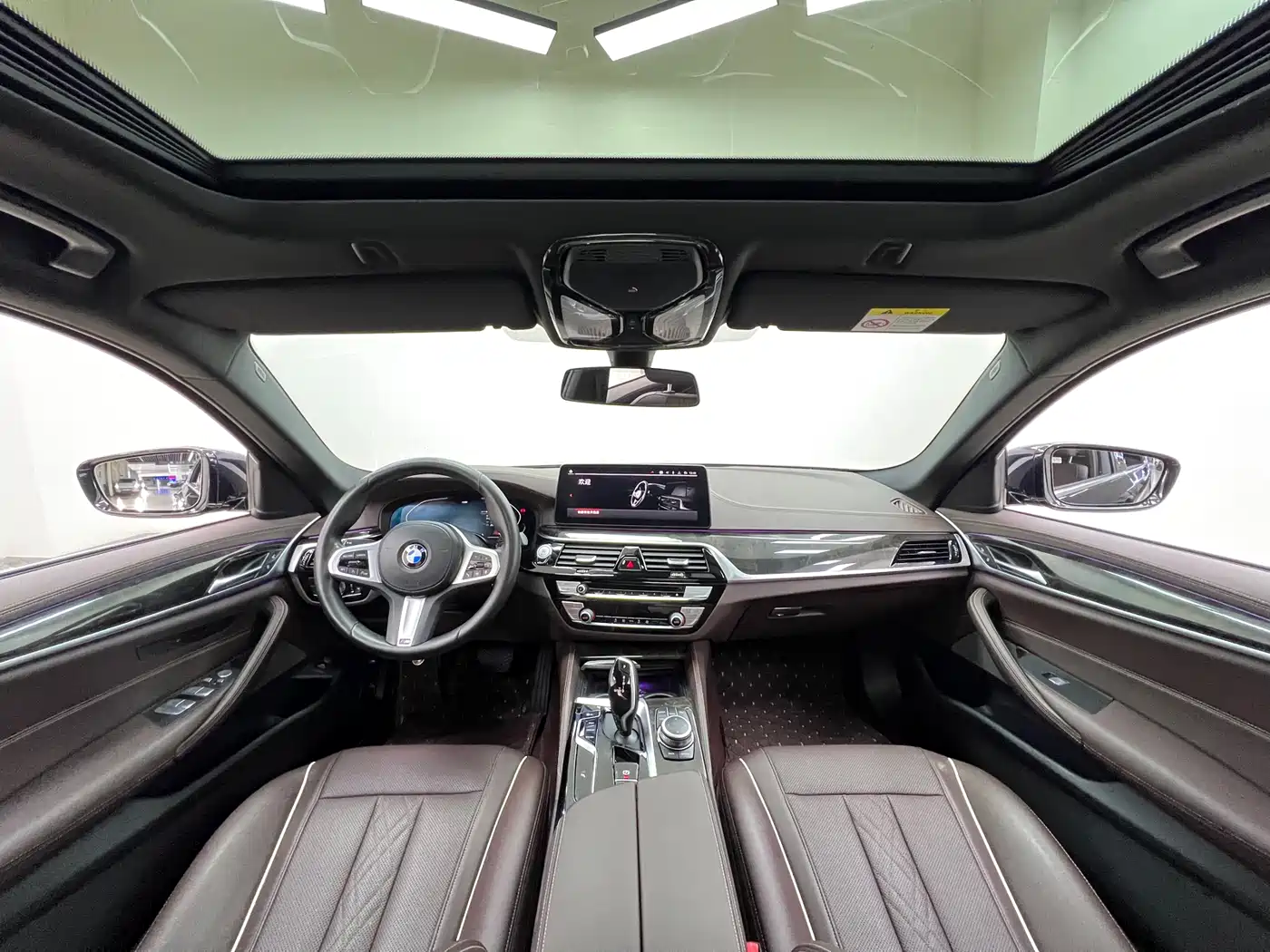 BMW 5 Series 2022 525Li M Sport Package фото 24