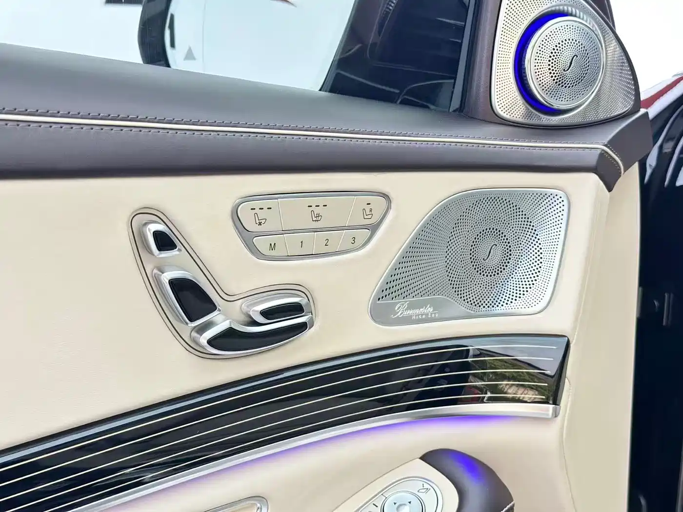 صورة 8 - Mercedes-Benz Maybach S-Class