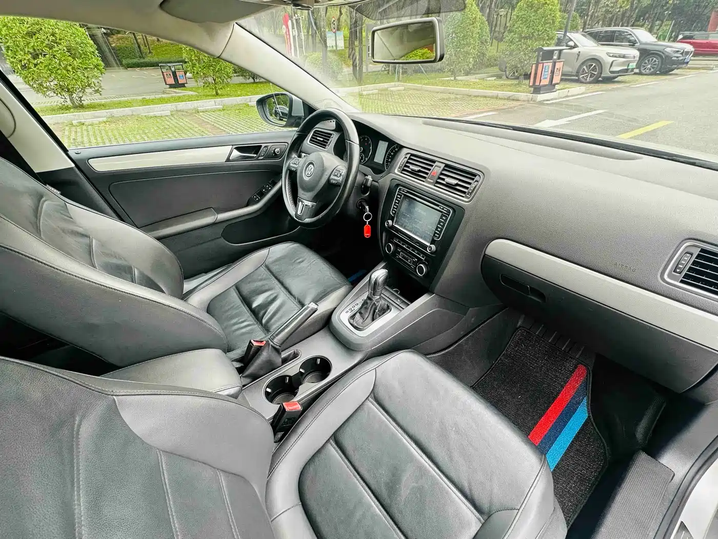 Volkswagen Sagitar 2014 1.4TSI Automatic Luxury фото 19