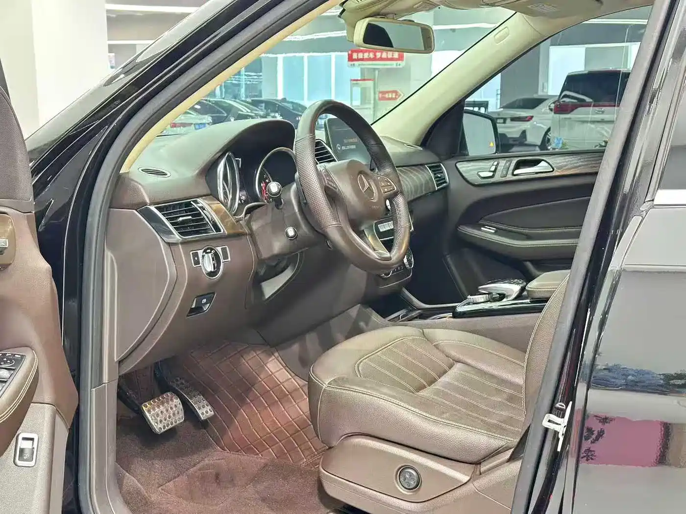 Mercedes-Benz GLE 2016 GLE 400 4MATIC фото 3