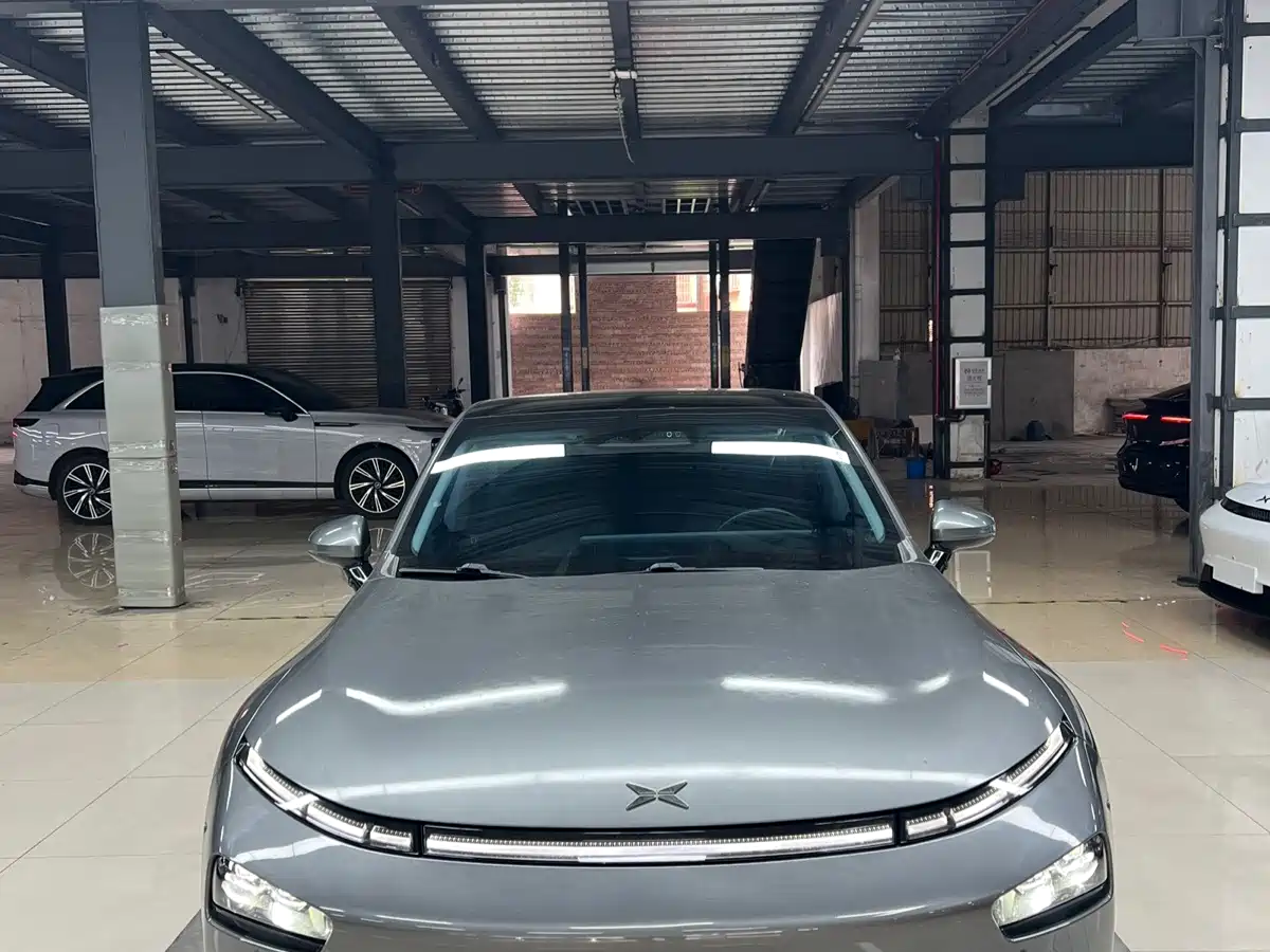 Фото 1 - XPeng P7