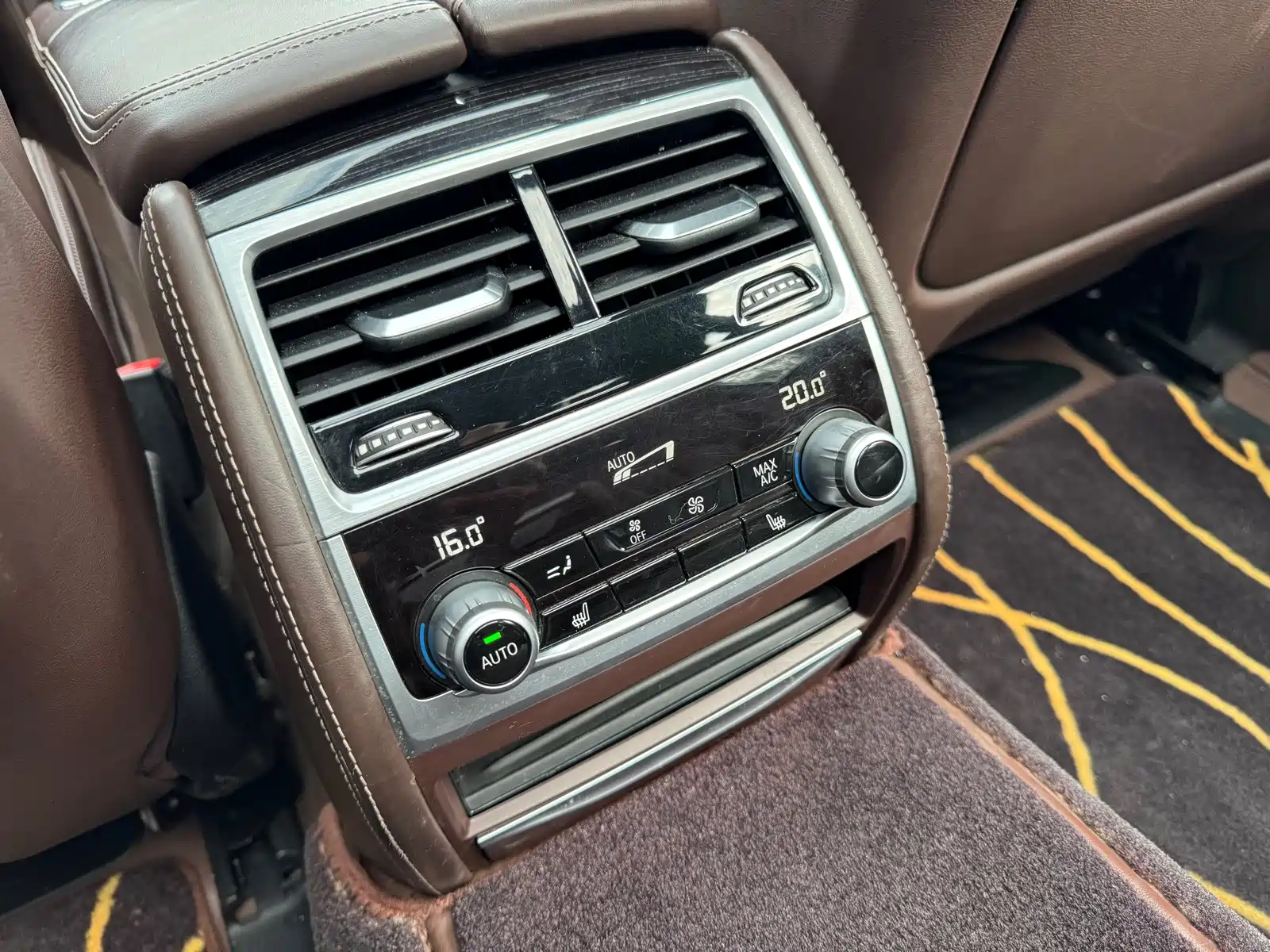 Photo 24 - BMW 7 Series