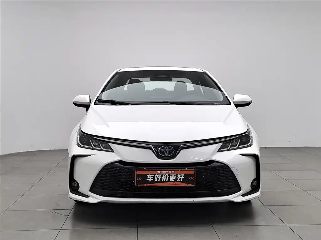 Toyota Corolla 2023 1.8L Smart Hybrid Dual Engine Elite Edition фото 3
