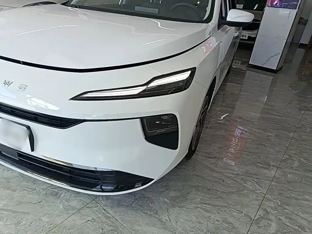 Roewe D6 2026 2025 Model 450km Premium Edition