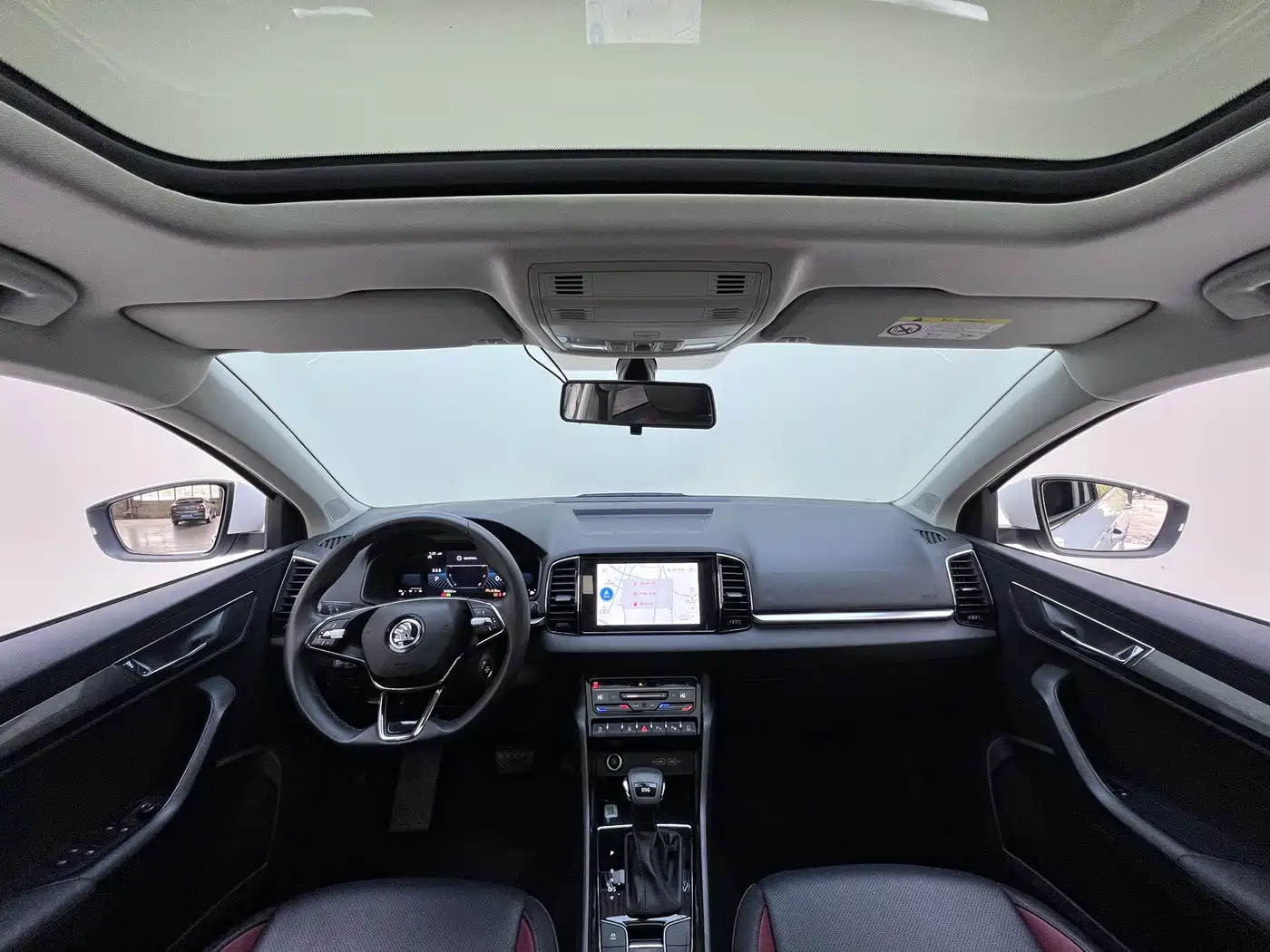 Škoda Karoq 2023 TSI280 Luxury Edition фото 8