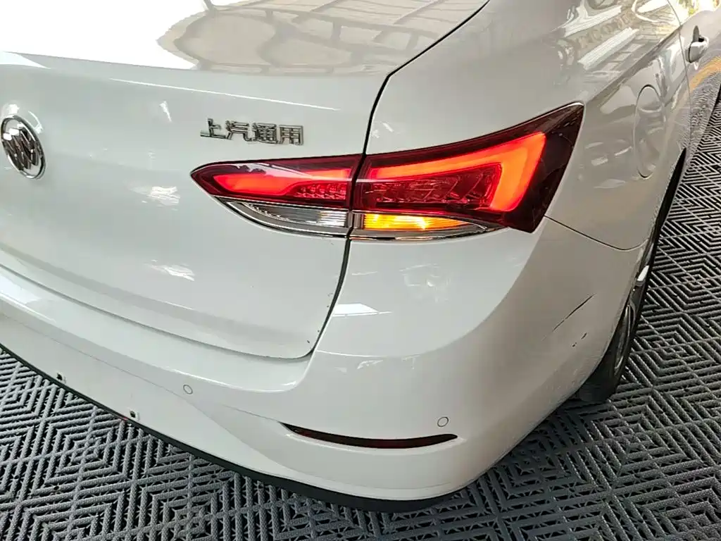 Фото 8 - Buick Excelle