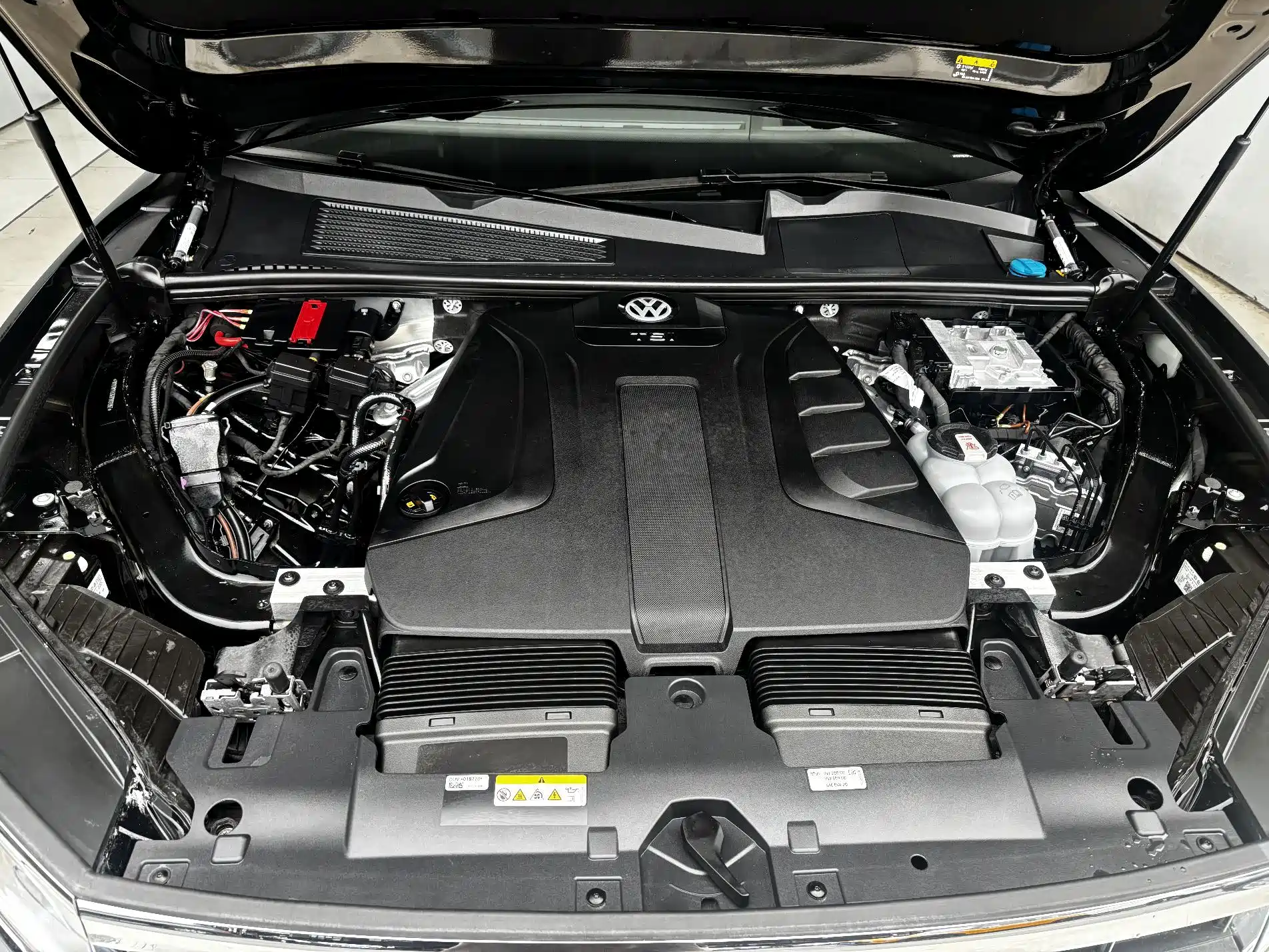 Фото 31 - Volkswagen Touareg