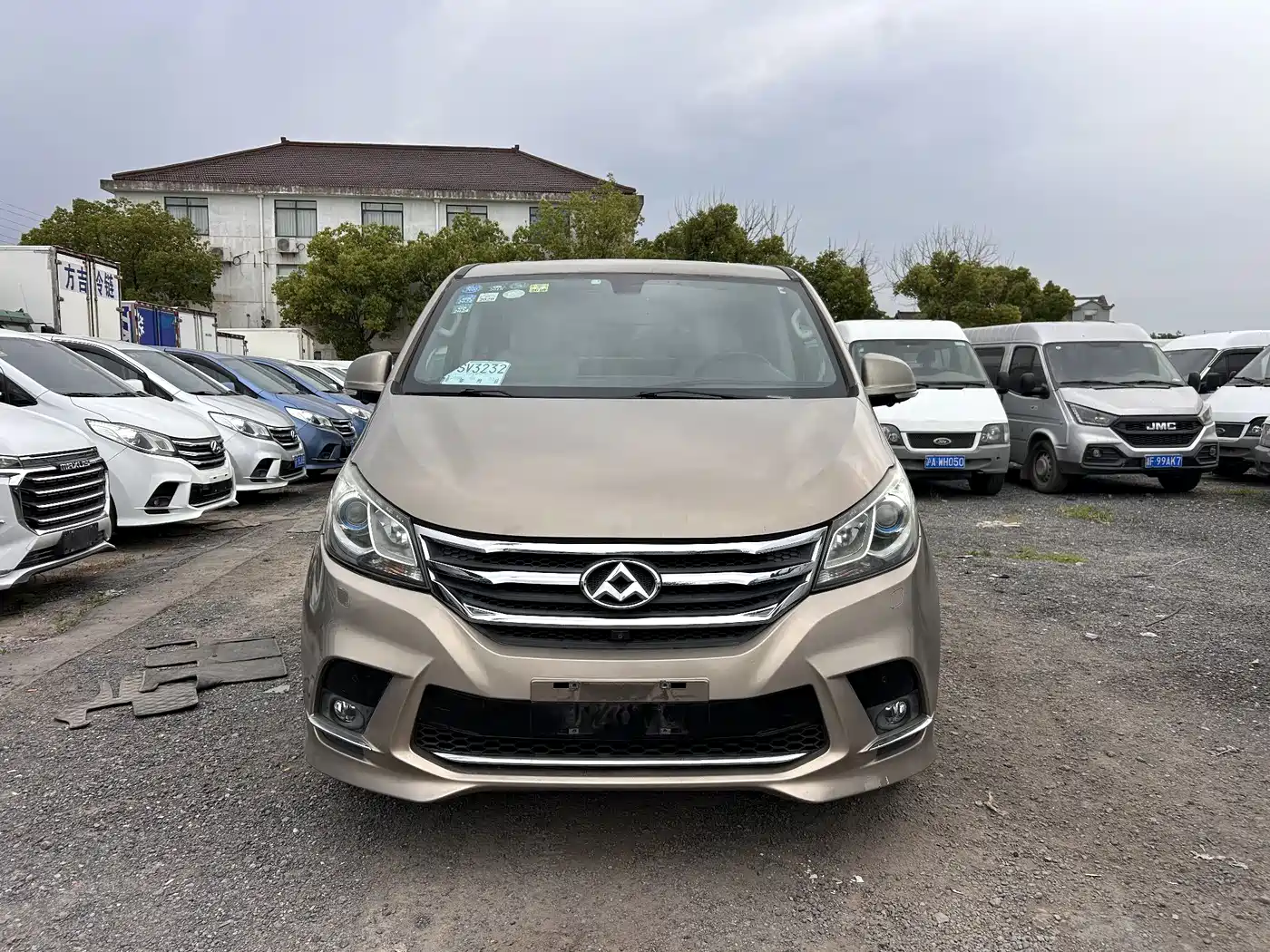 SAIC Maxus Maxus G10 2016 2.0T Automatic Luxury Executive Edition фото 2