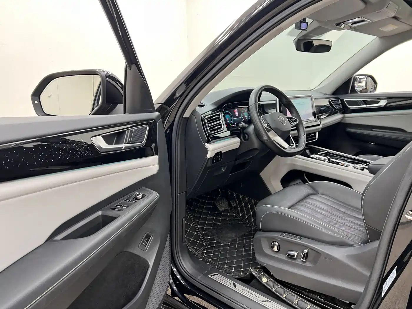 Фото 7 - Volkswagen Teramont