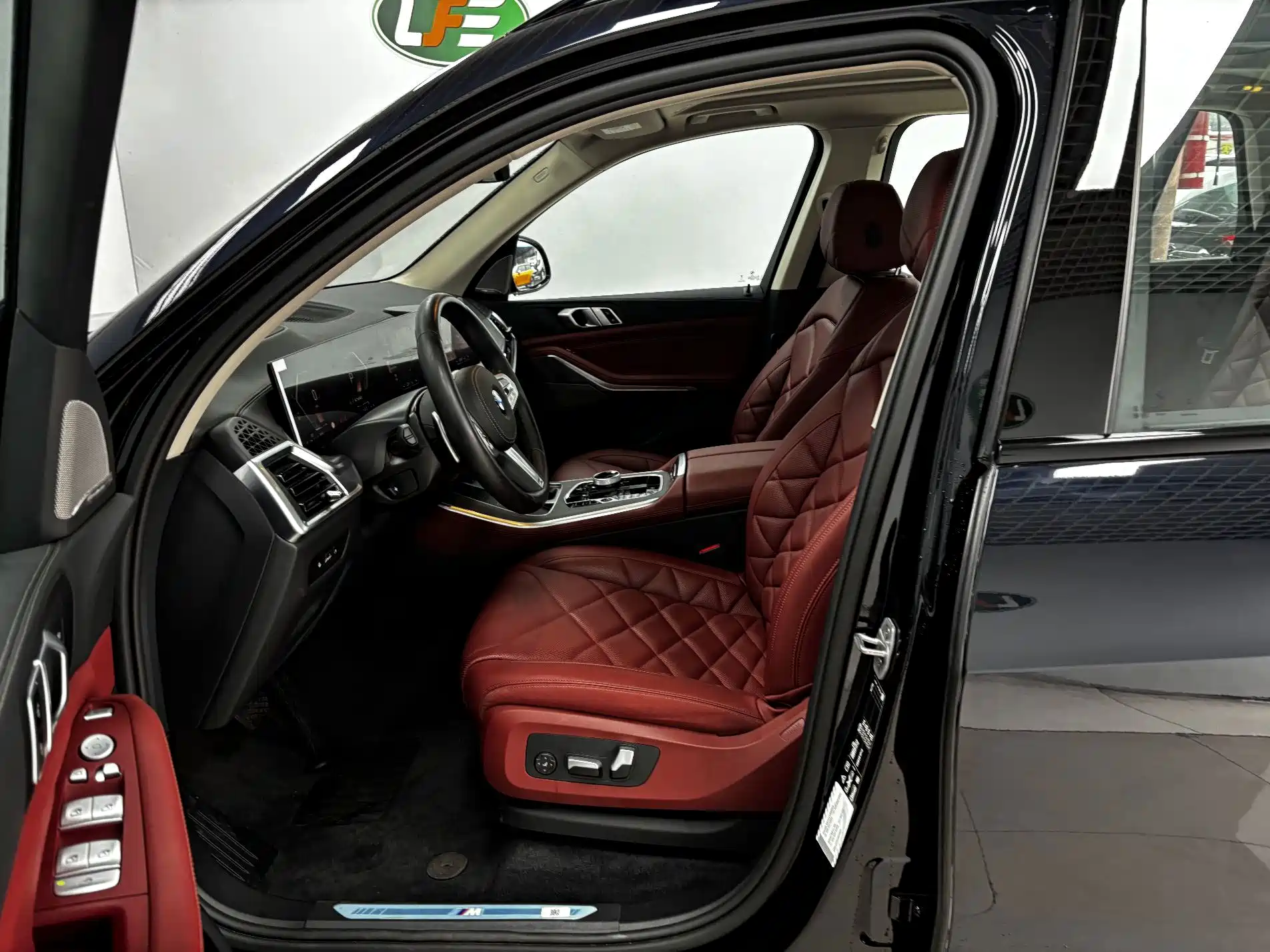 Фото 14 - BMW X5