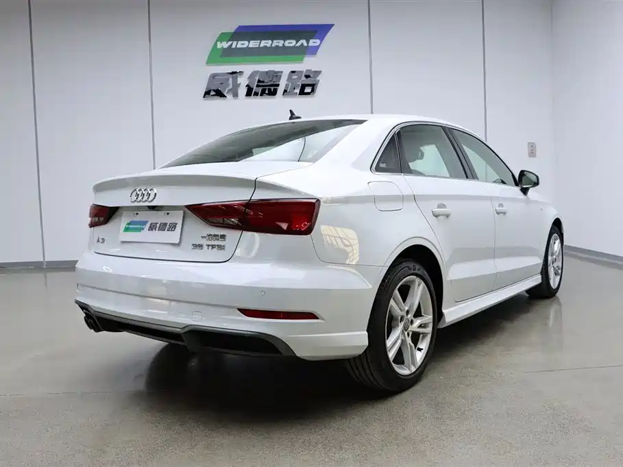 Audi A3 2020 Limousine 35 TFSI Fashion China VI фото 4
