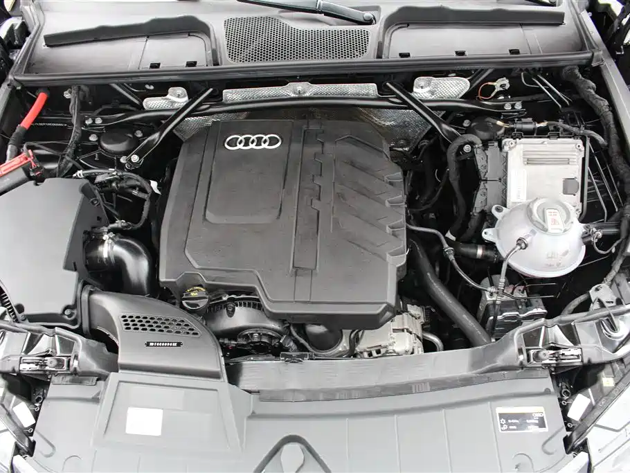 Audi Q5L 2024 Model 40 TFSI Luxury Dynamic фото 11