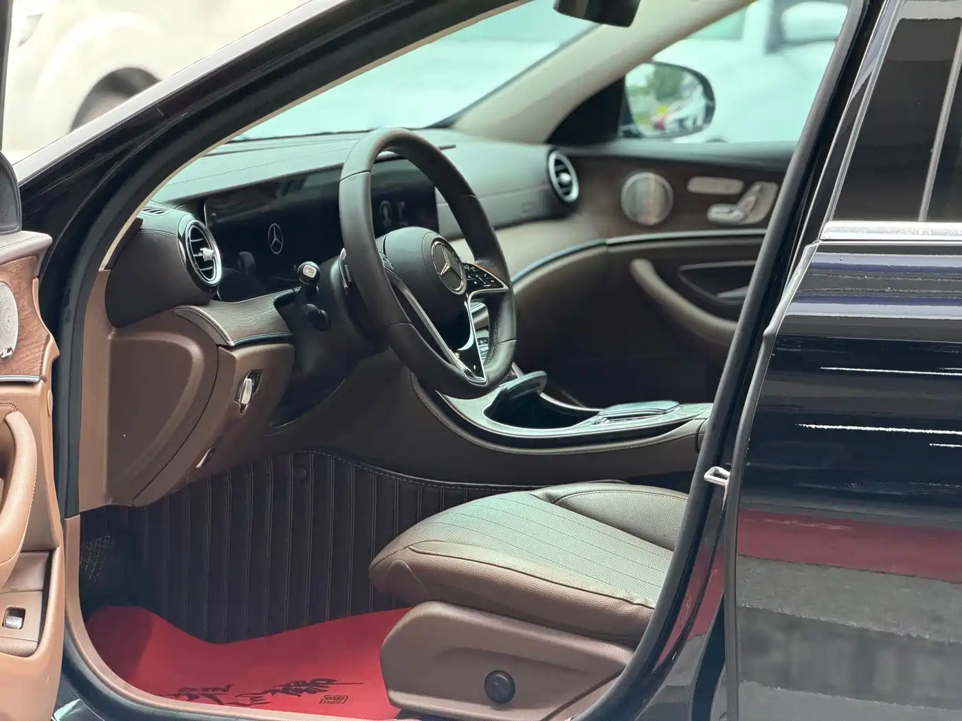 Mercedes-Benz E-Class 2023 E 300 L Luxury фото 6