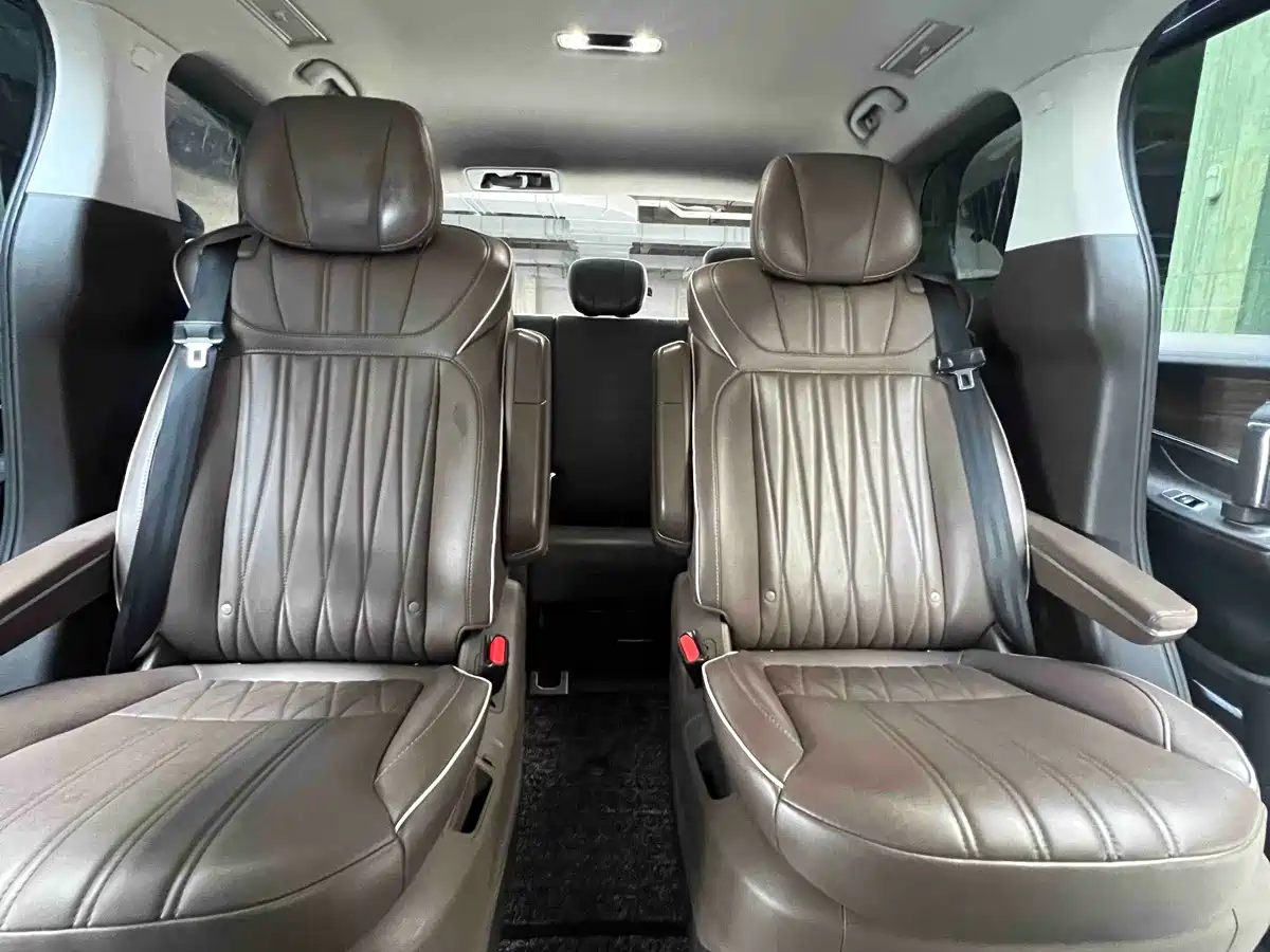 Photo 15 - Roewe iMAX8 EV