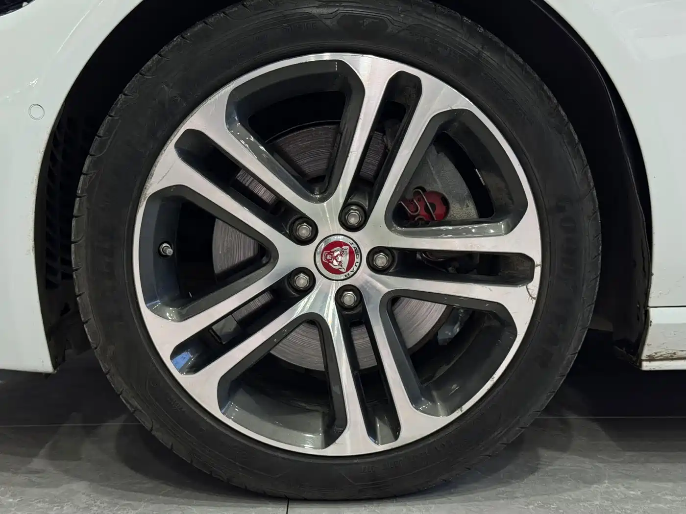 Jaguar XEL 2021 2.0T 200PS R-DYNAMIC Youth Sport Edition фото 18