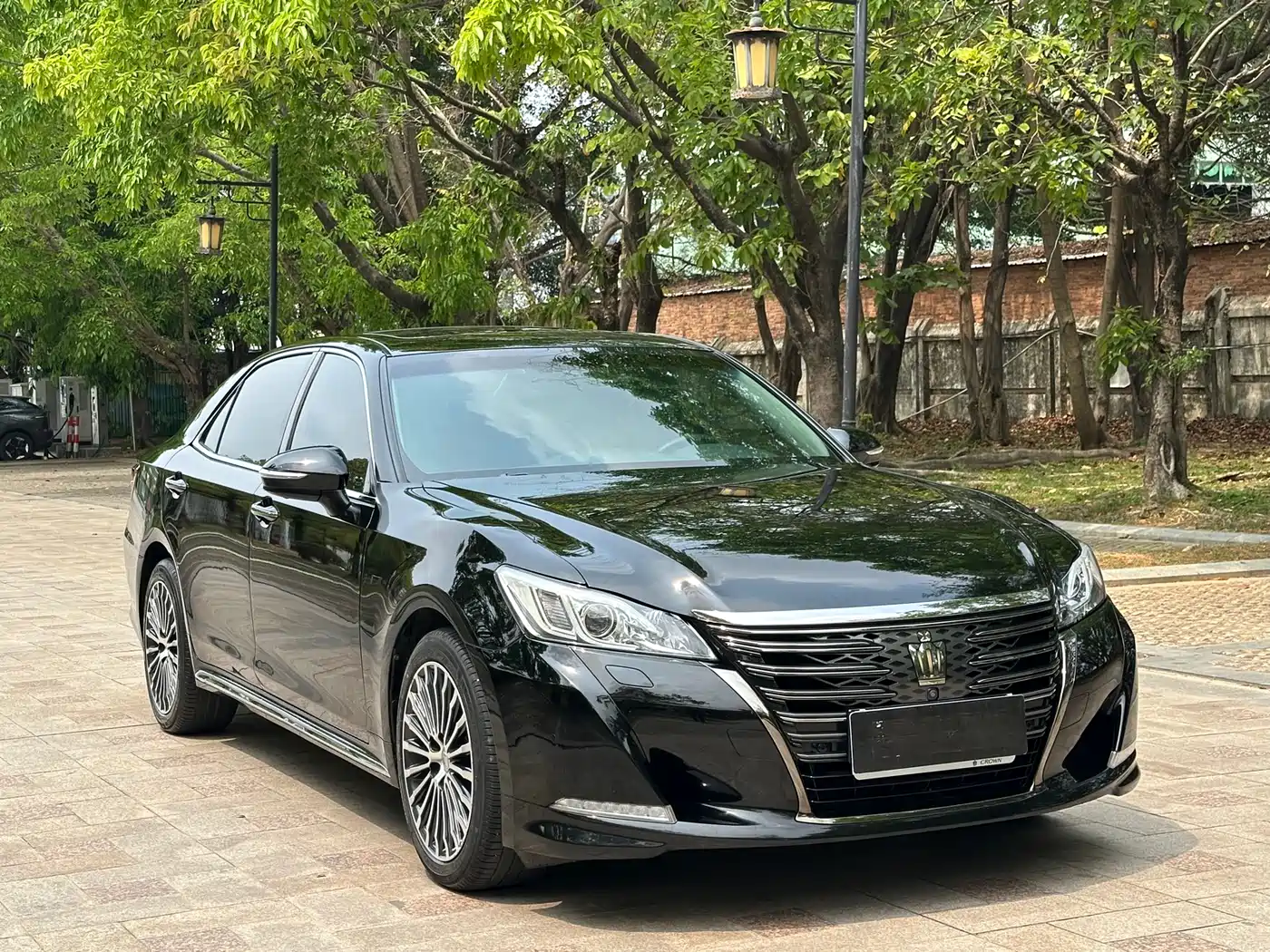 Toyota Crown 2018 2.0T Sport Edition фото 3