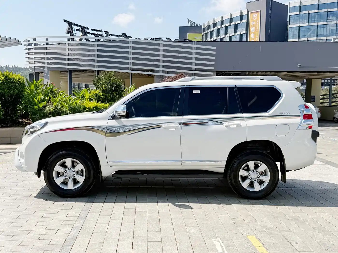 Toyota Prado (Import) 2016 2014 2.7L TX-L Middle East Edition