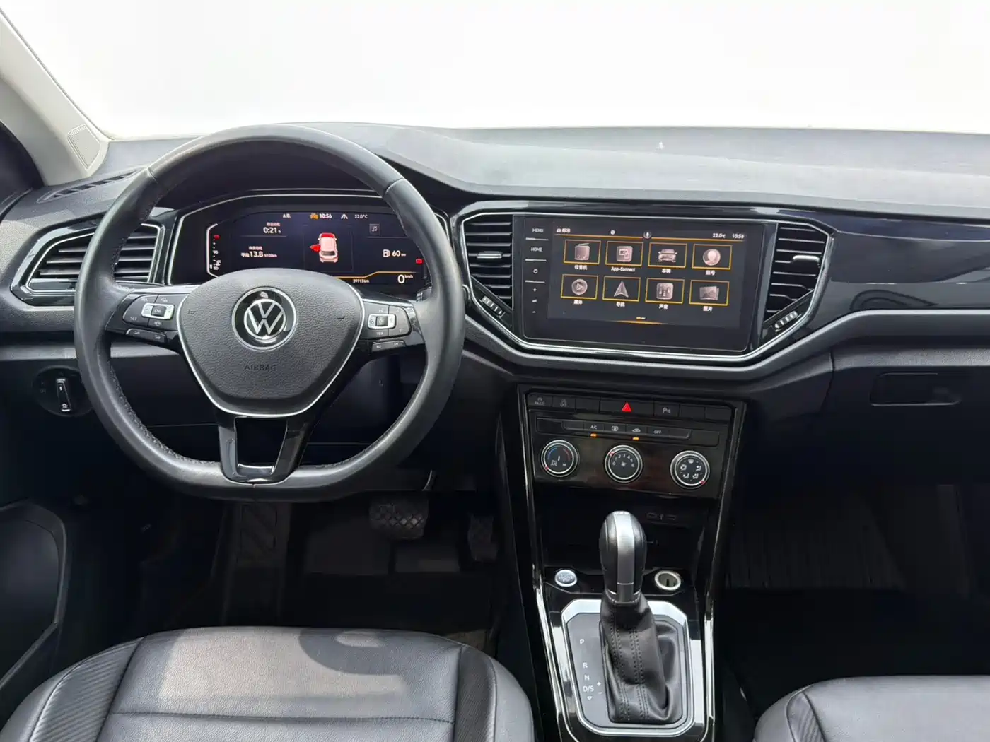 Volkswagen T-ROC 2022 280TSI DSG 2WD Comfort PLUS фото 16