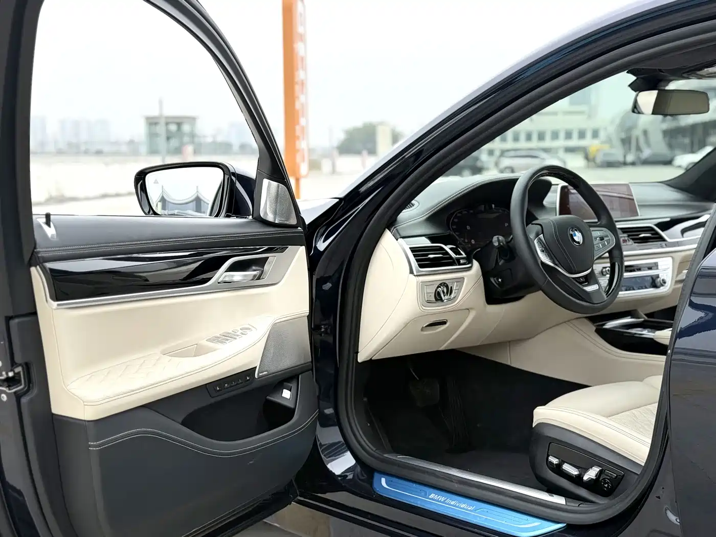 BMW 7 Series 2019 Facelift 740Li xDrive Executive Luxury Package фото 5