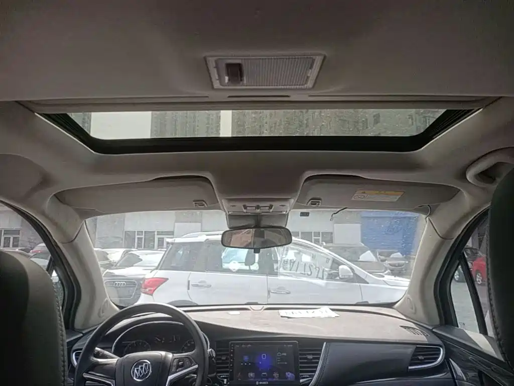 Buick Encore 2018 18T Automatic 2WD Urban Leading фото 18