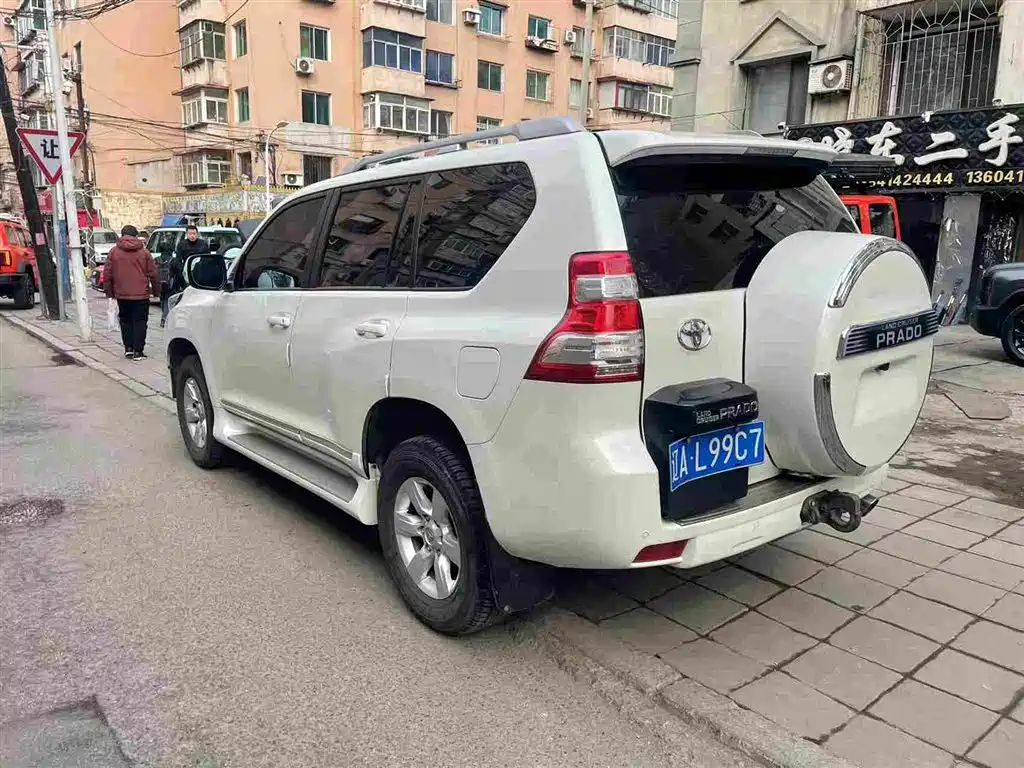 Toyota Prado (Import) 2014 2.7L Automatic Luxury фото 7