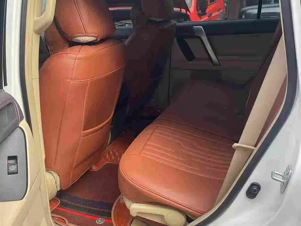 Toyota Prado (Import) 2014 2.7L Automatic Luxury фото 6