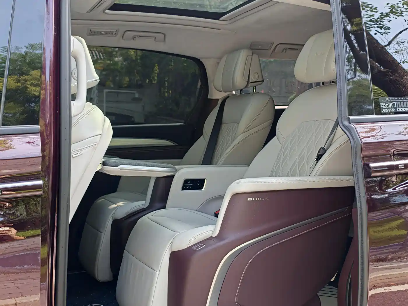 Buick GL8 2023 Avenir 6-Seater Executive Edition фото 14