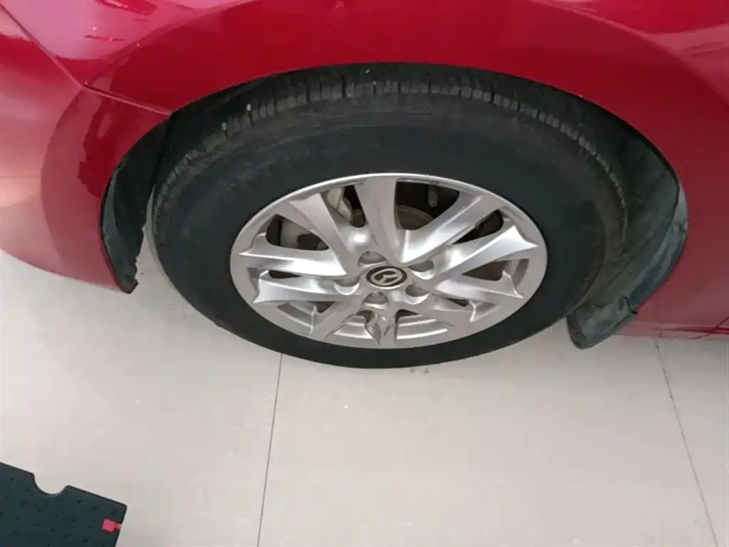 Фото 23 - Mazda Mazda 3
