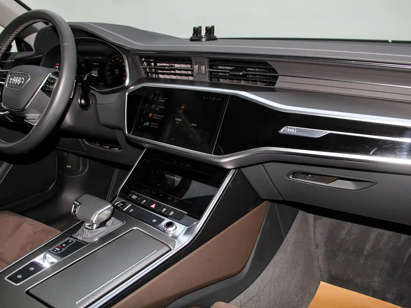 Audi A7L 2024 45TFSI S-line Dream Edition Crystal Package фото 18