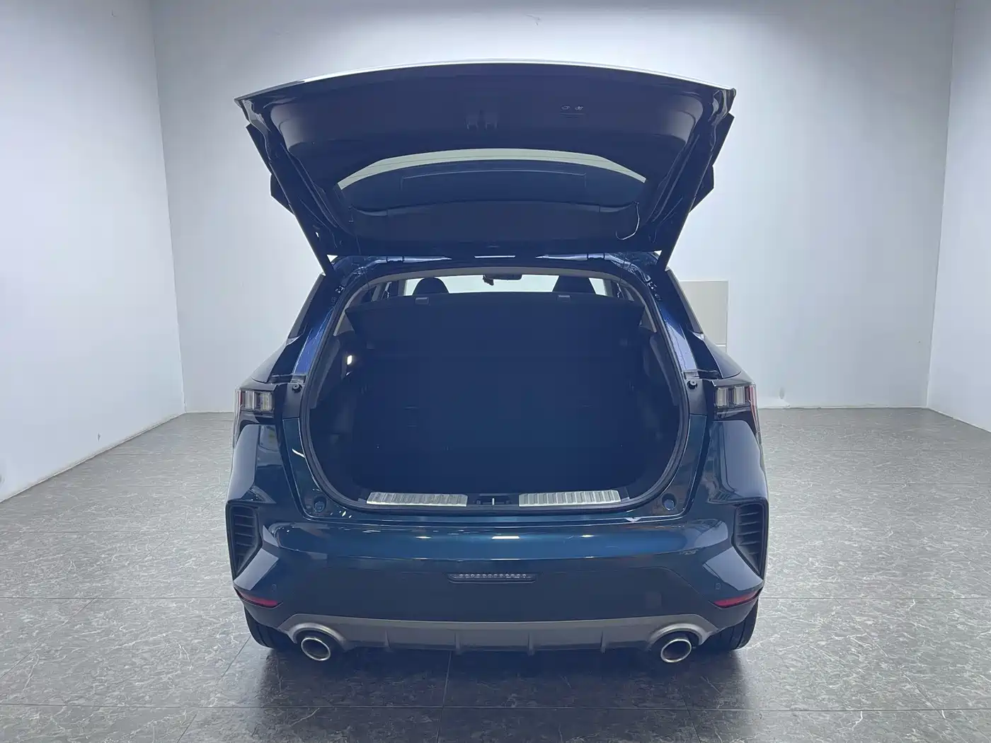 Lynk & Co 06 2020 1.5T Halo фото 7