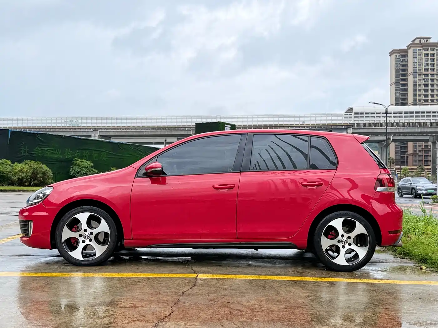 Volkswagen Golf GTI 2012 2.0TSI GTI фото 9