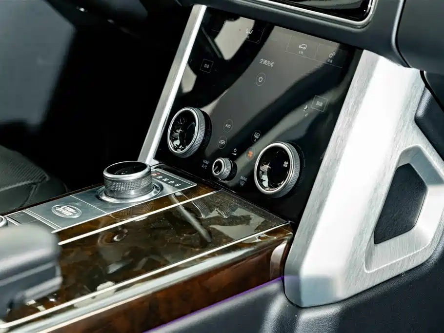 Фото 20 - Land Rover Range Rover