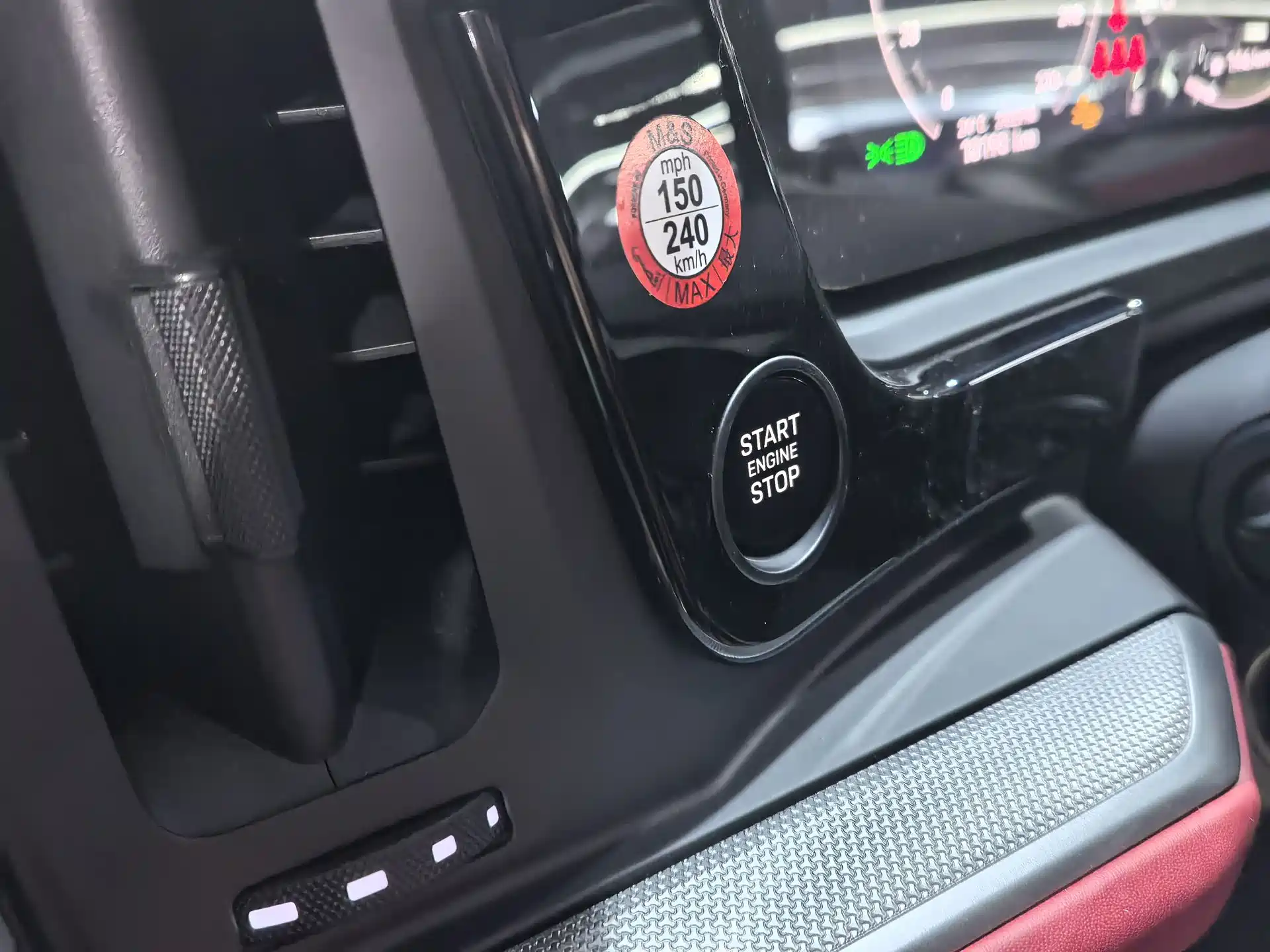 Photo 3 - Porsche Cayenne