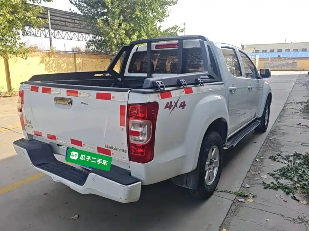 Photo 7 - Isuzu Ruimai