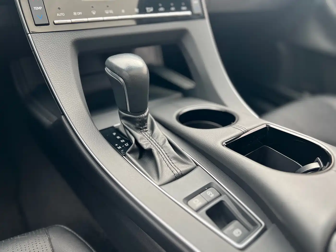 Toyota Avalon 2019 2.0L Luxury Edition (China VI) фото 17
