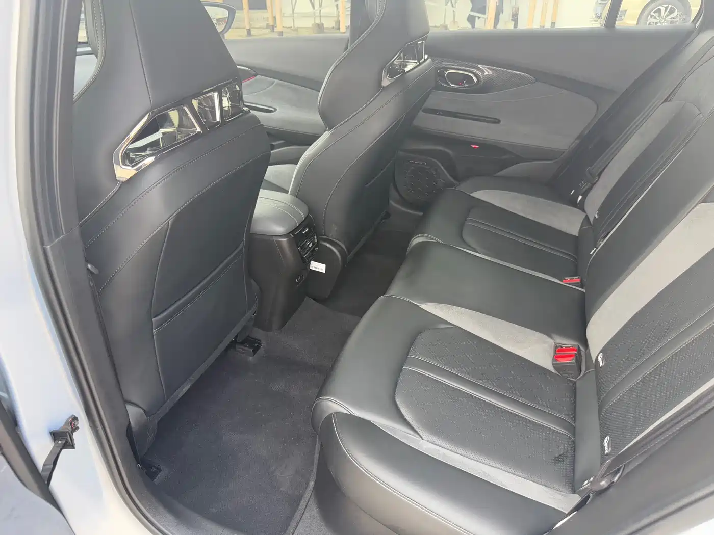 GAC Trumpchi Trumpchi Emkoo 2023 400T Automatic R PRO фото 15