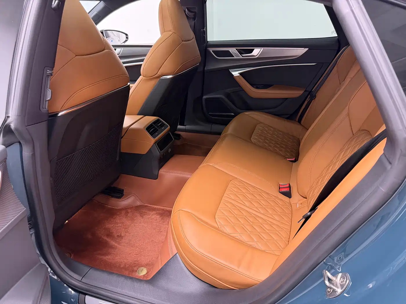 Audi A7L 2022 2022 55 TFSI quattro S-line edition one Pioneer Edition