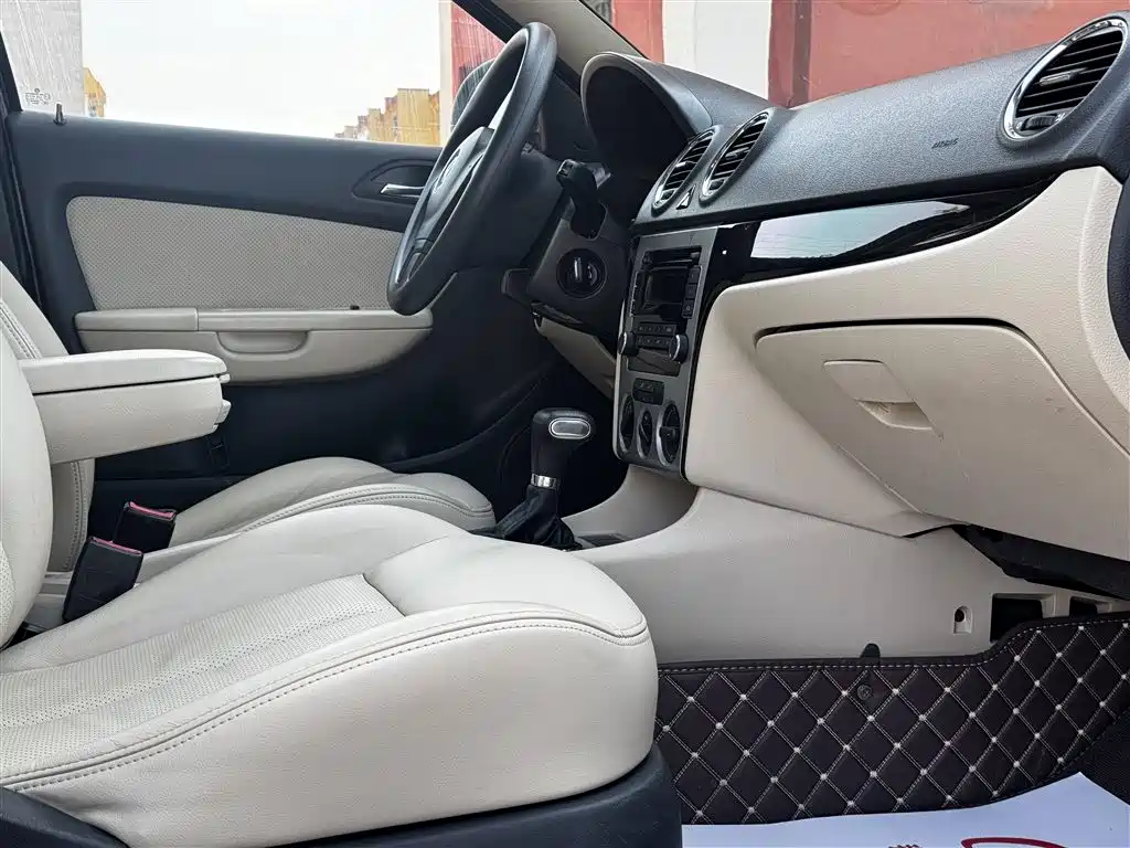 Volkswagen Lavida 2012 2011 1.6L Automatic Pinya Edition
