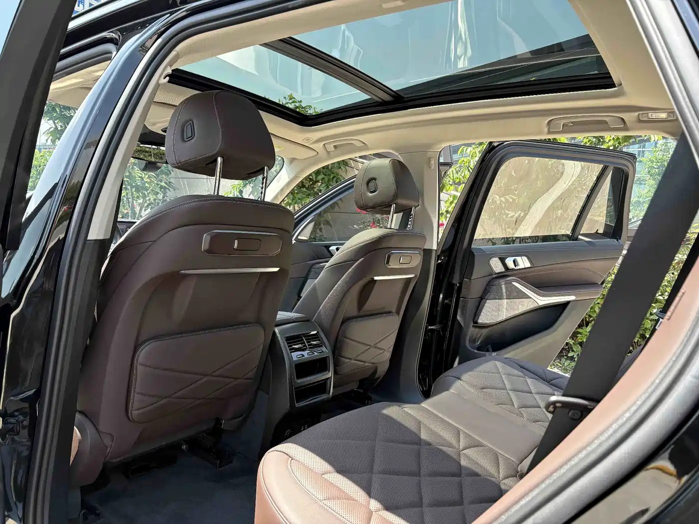 BMW X5 2023 xDrive 30Li Premium M Sport Black Night Package фото 18