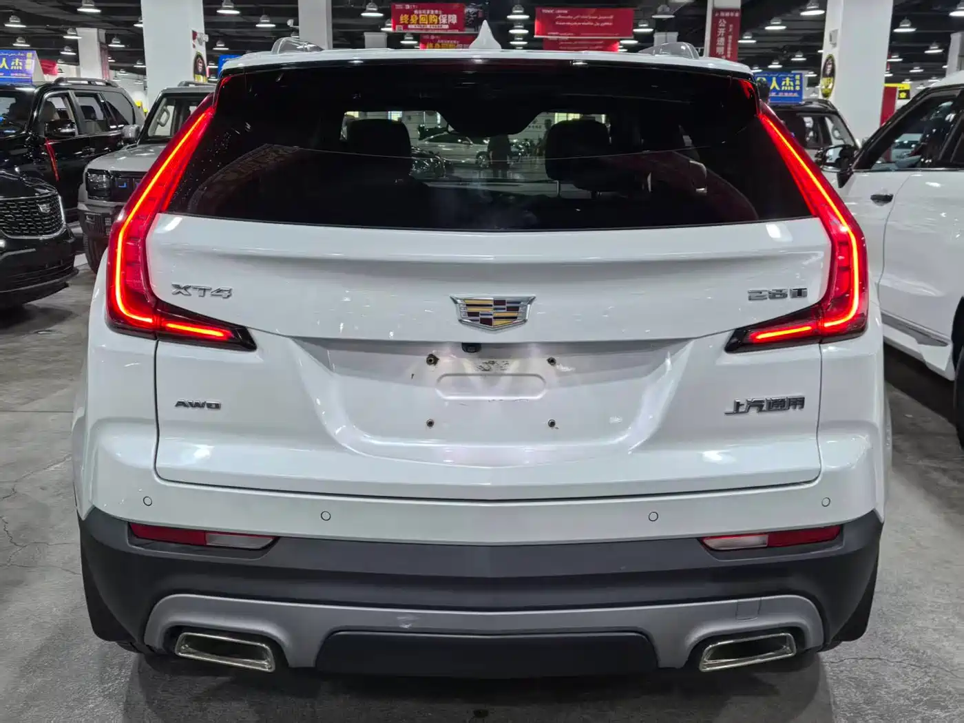 Cadillac XT4 2018 Model 28T 4WD Leading фото 4