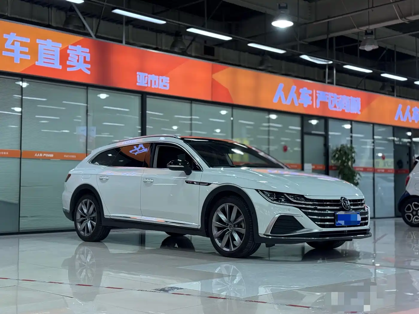 Volkswagen FAW-Volkswagen CC 2023 Shooting Brake 380TSI Hunter's Heart Edition фото 3