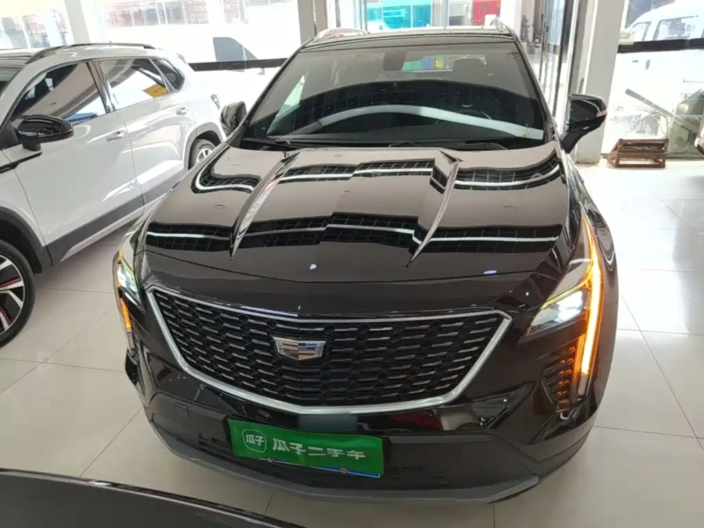 Cadillac XT4 2019 2018 28T FWD Leading Edition
