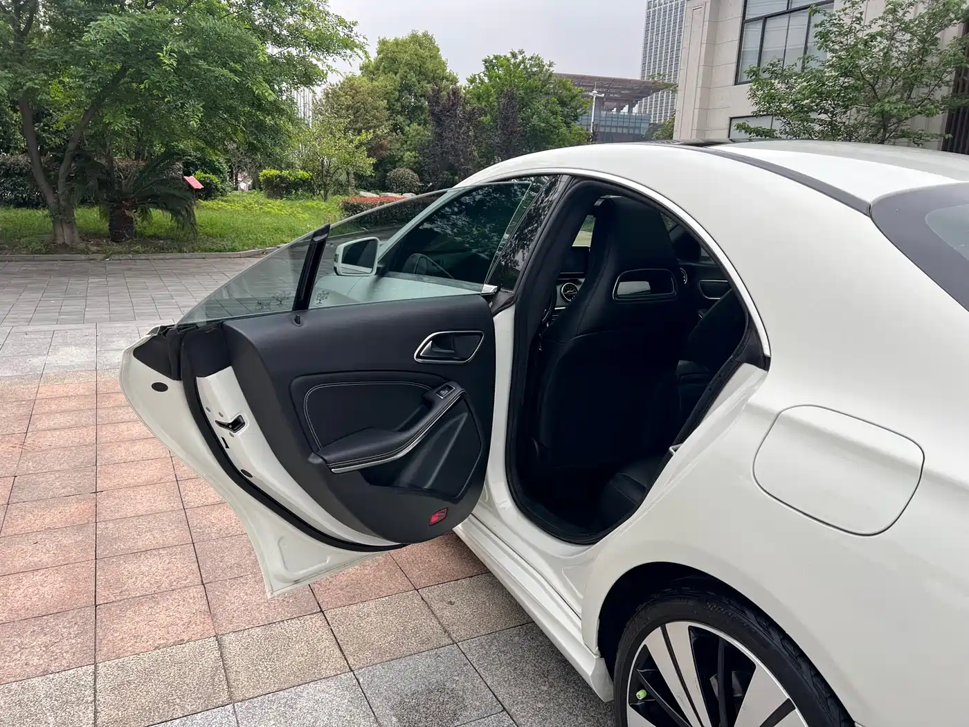 Mercedes-Benz CLA (Import) 2015 CLA 200 фото 10