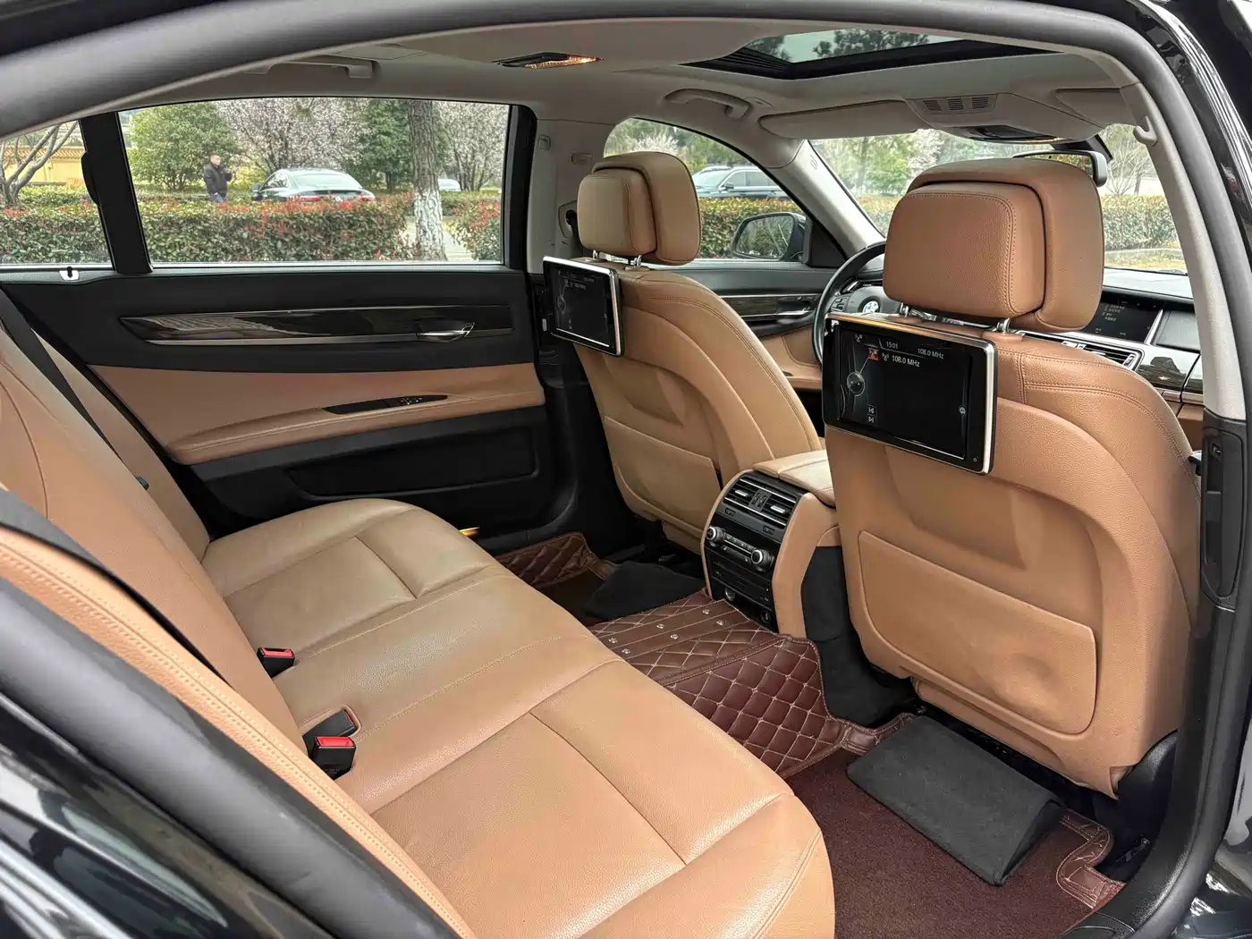 BMW 7 Series 2014 730Li Premium фото 19