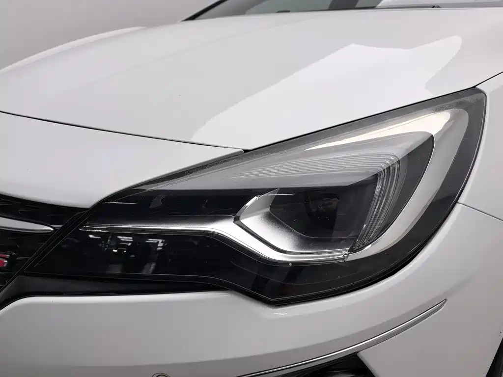 Фото 7 - Buick Verano