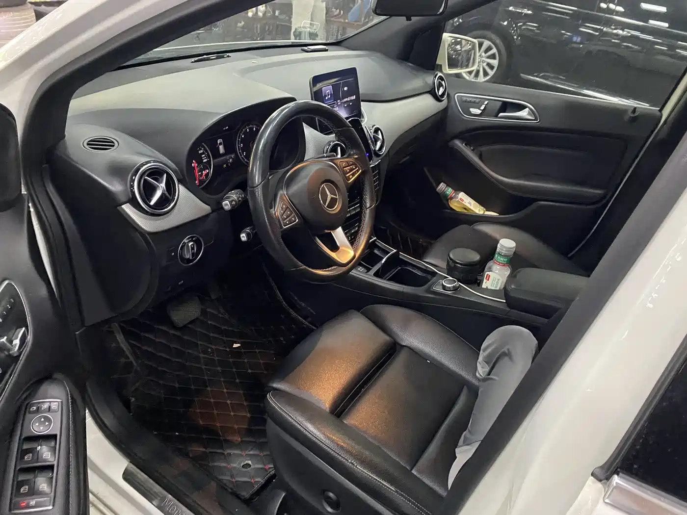 Mercedes-Benz B-Class 2017 B 200 Style фото 10