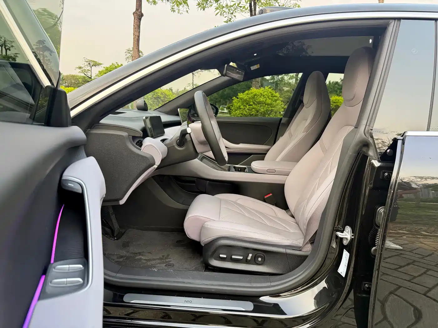 NIO NIO ET5T