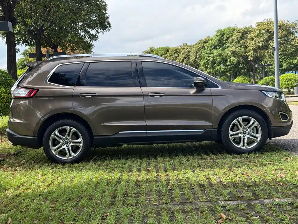 Фото 5 - Ford Edge